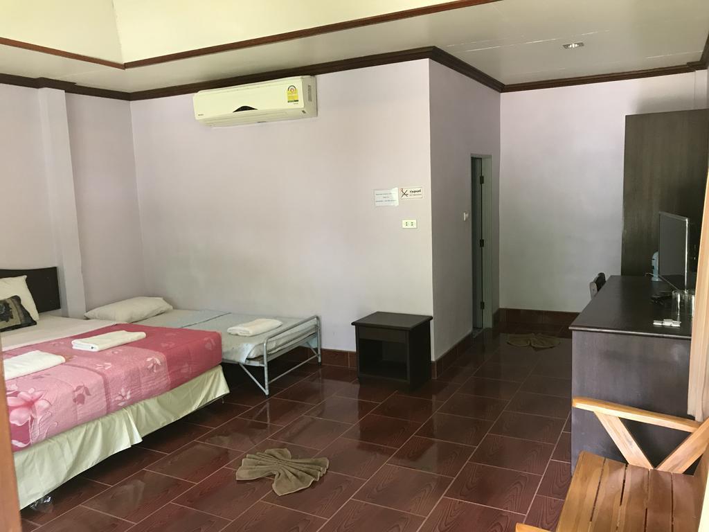 Cashew Nut Bungalows Ao Nang Exterior photo