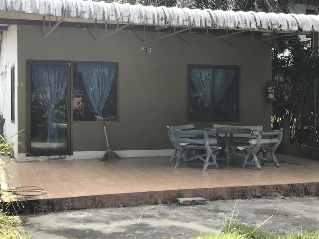 Cashew Nut Bungalows Ao Nang Exterior photo