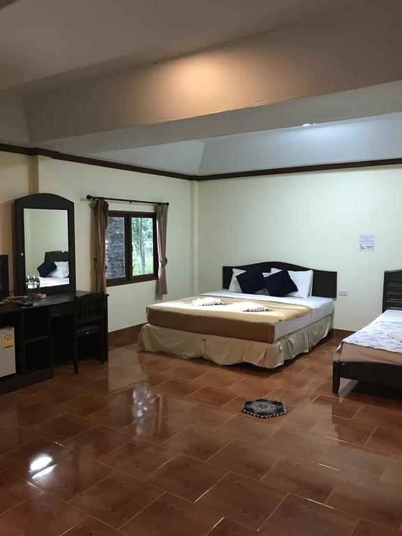 Cashew Nut Bungalows Ao Nang Exterior photo