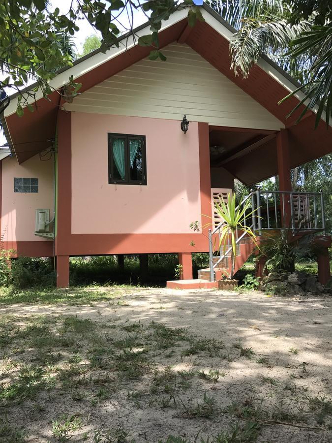 Cashew Nut Bungalows Ao Nang Exterior photo